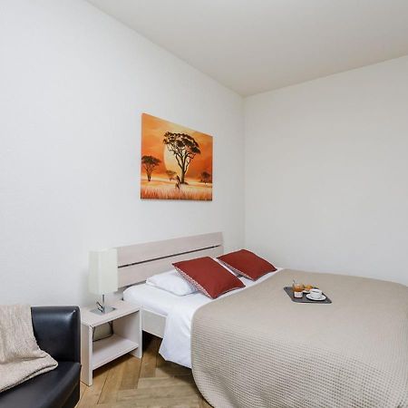 Ferienwohnung Swiss Star North End - Contactless Self Check-In Zürich Exterior foto
