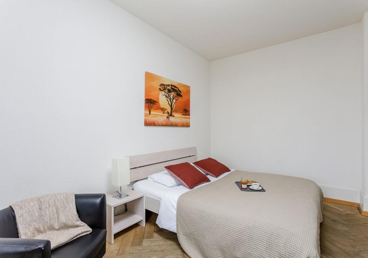 Ferienwohnung Swiss Star North End - Contactless Self Check-In Zürich Exterior foto